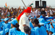 When Modi jumped security to greet schoolkids at Red Fort